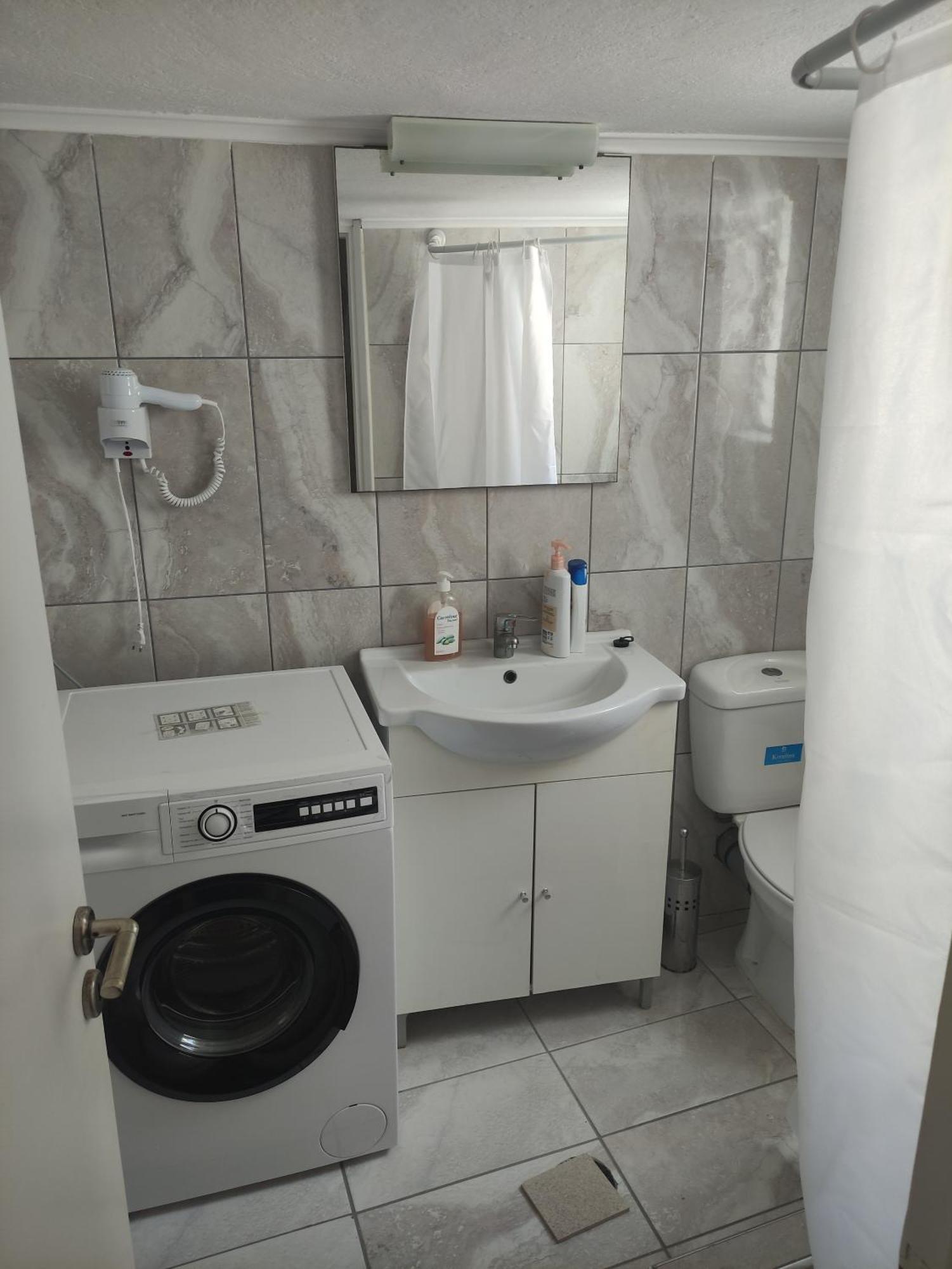 Mina Apartments Карпатос Екстериор снимка